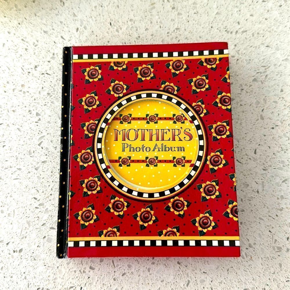NWOT Mary Engelbreit Mother’s Photo Album Red Black Floral Mini Hard Cover